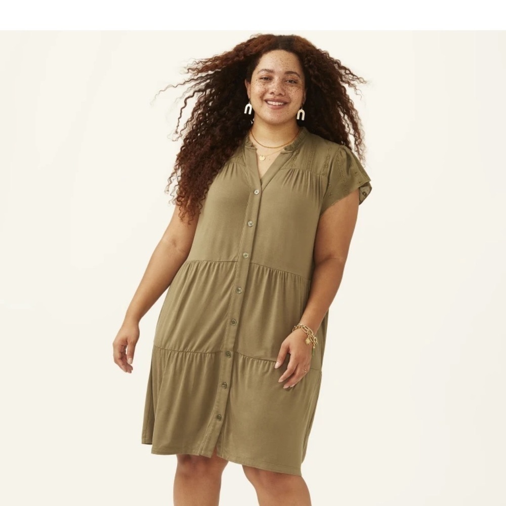 MOLLY & Isadora
Liz Button Down Embroidered Sleeve Dress
